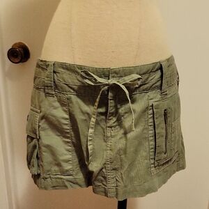 NWT: Abercrombie & Fitch Women'sVintage Green Khaki Corduroy Cargo Mini Skirt